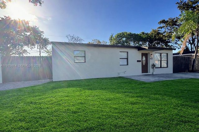 1400 N 70th Ter, Hollywood, FL 33024