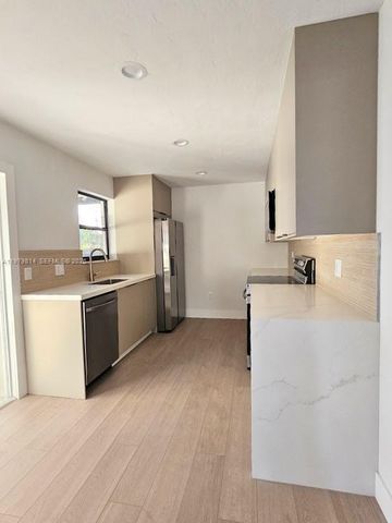 1400 N 70th Ter, Hollywood, FL 33024