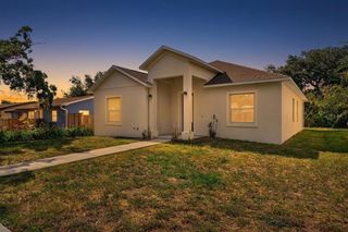 7977 49TH AVENUE N, St Petersburg, FL 33709