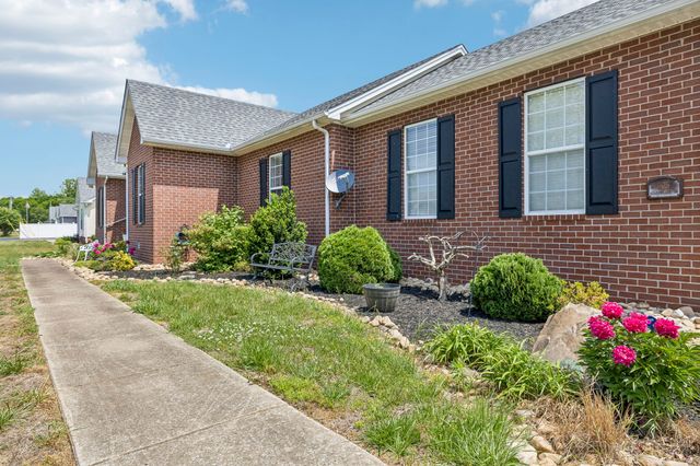 605 Meadowlark Dr, Shelbyville, TN 37160