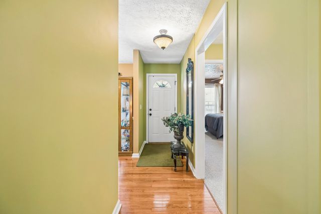 605 Meadowlark Dr, Shelbyville, TN 37160
