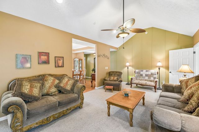 605 Meadowlark Dr, Shelbyville, TN 37160