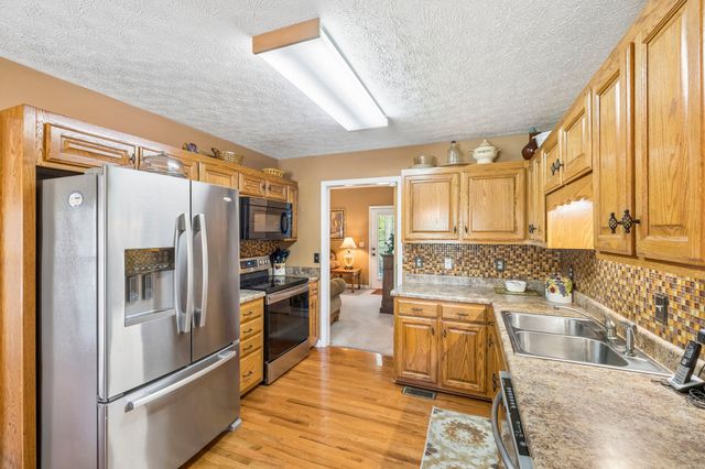 605 Meadowlark Dr, Shelbyville, TN 37160