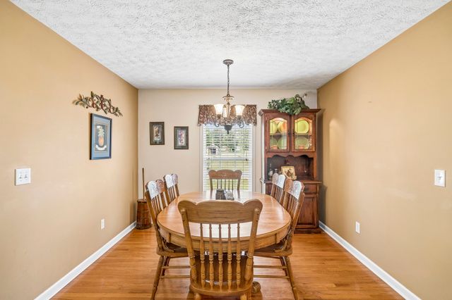 605 Meadowlark Dr, Shelbyville, TN 37160