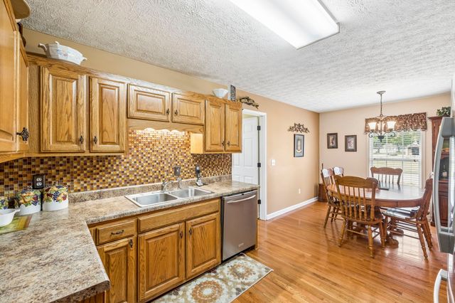 605 Meadowlark Dr, Shelbyville, TN 37160