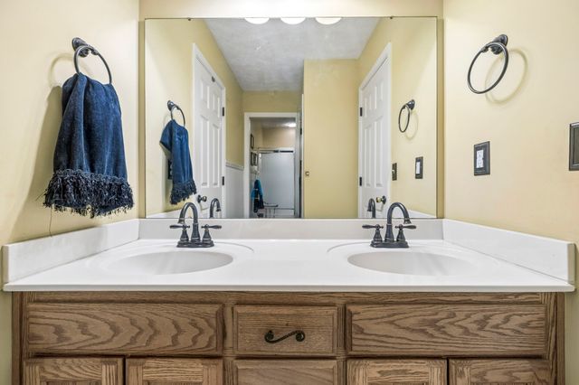 605 Meadowlark Dr, Shelbyville, TN 37160