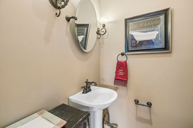 605 Meadowlark Dr, Shelbyville, TN 37160