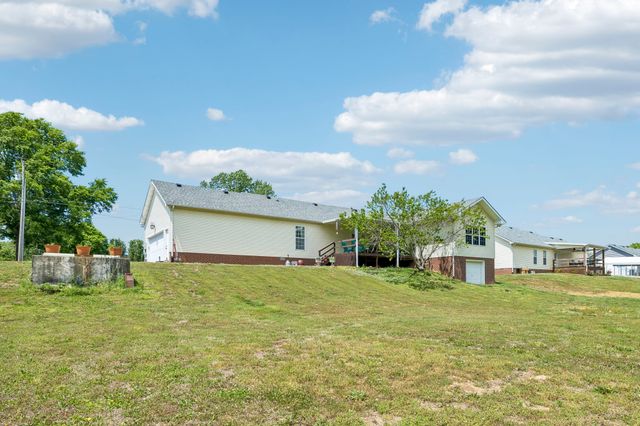 605 Meadowlark Dr, Shelbyville, TN 37160