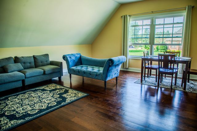 2042 Grandstand Dr, Lascassas, TN 37085