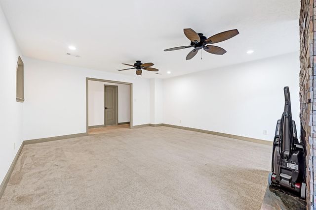 725 Talmalge Hall Drive, Conroe, TX 77302