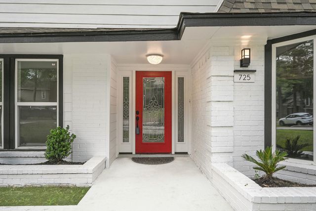 725 Talmalge Hall Drive, Conroe, TX 77302