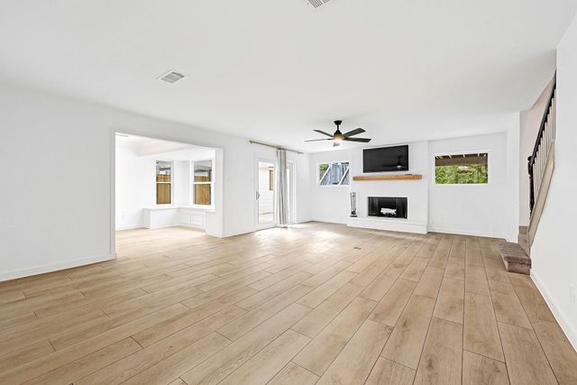 725 Talmalge Hall Drive, Conroe, TX 77302