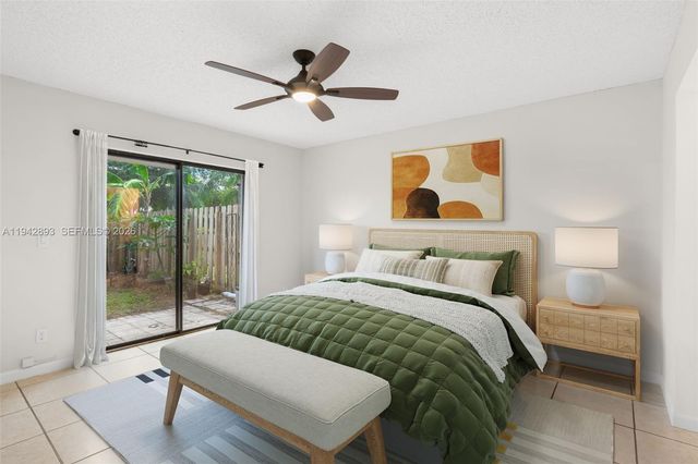 5149 E Lakes Dr, Deerfield Beach, FL 33064