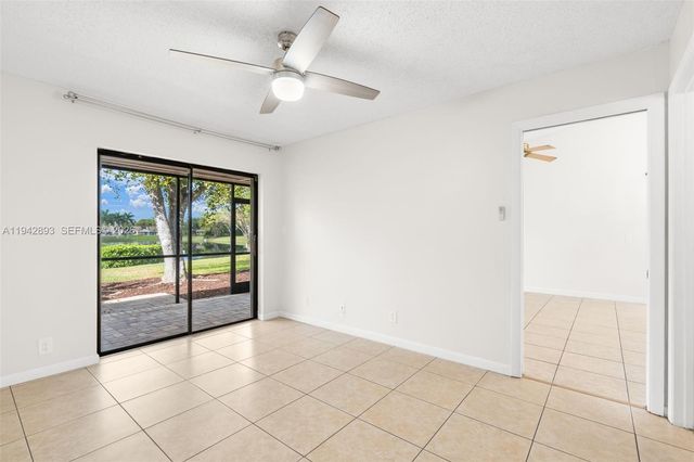 5149 E Lakes Dr, Deerfield Beach, FL 33064