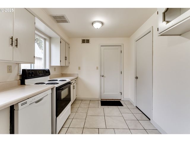 630 HAROLD St, Eugene, OR 97402