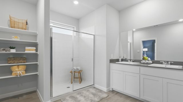 1913 PREAKNESS Drive, Granbury, TX 76049