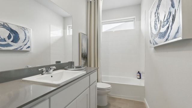 1913 PREAKNESS Drive, Granbury, TX 76049