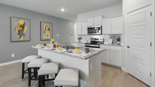 1913 PREAKNESS Drive, Granbury, TX 76049