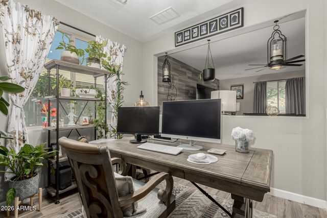 10622 W CROWN KING Road, Tolleson, AZ 85353