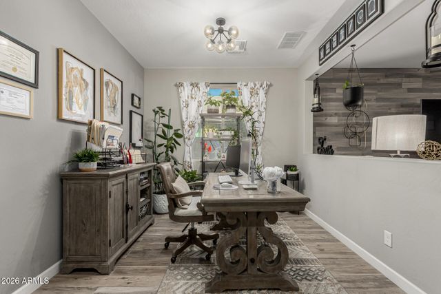 10622 W CROWN KING Road, Tolleson, AZ 85353