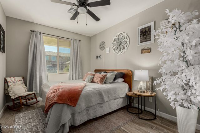 10622 W CROWN KING Road, Tolleson, AZ 85353