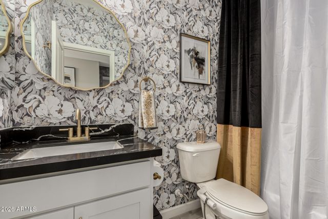 10622 W CROWN KING Road, Tolleson, AZ 85353