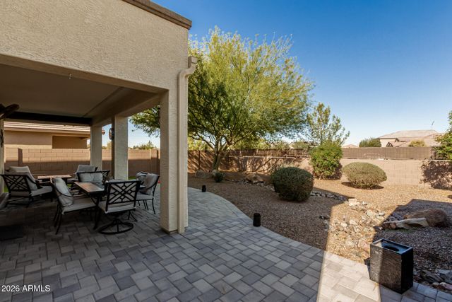 10622 W CROWN KING Road, Tolleson, AZ 85353