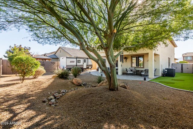 10622 W CROWN KING Road, Tolleson, AZ 85353