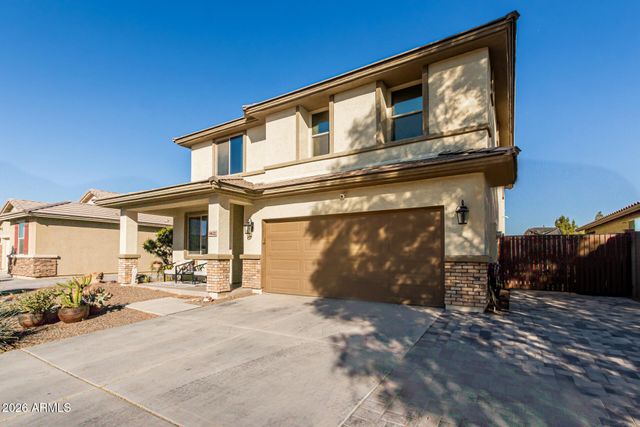 10622 W CROWN KING Road, Tolleson, AZ 85353