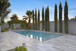 8738 E ROSE Lane, Scottsdale, AZ 85250