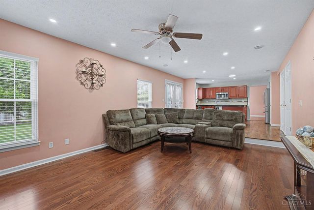285 Crockett Drive, Springboro, OH 45066