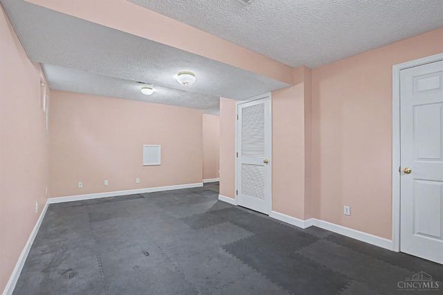 285 Crockett Drive, Springboro, OH 45066