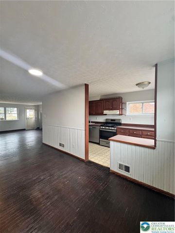 2004 Baker Drive, Allentown City, PA 18103