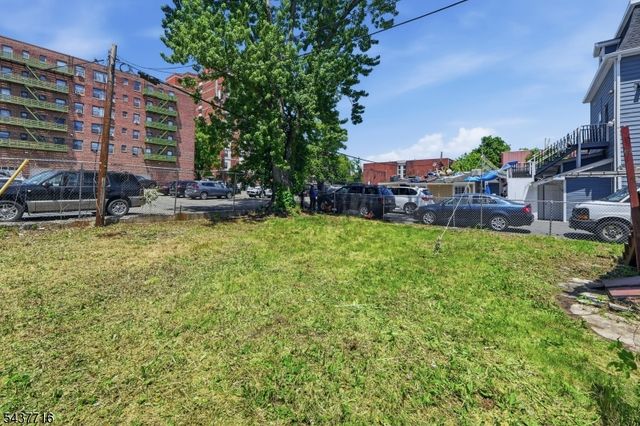 79 Cleveland St, City Of Orange Twp., NJ 07050
