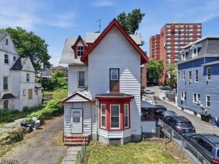 79 Cleveland St, City Of Orange Twp., NJ 07050