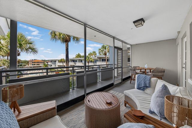 1198 Hillsboro Mile 324, Hillsboro Beach, FL 33062