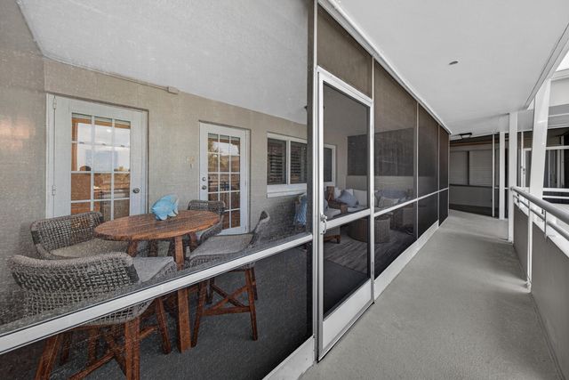 1198 Hillsboro Mile 324, Hillsboro Beach, FL 33062
