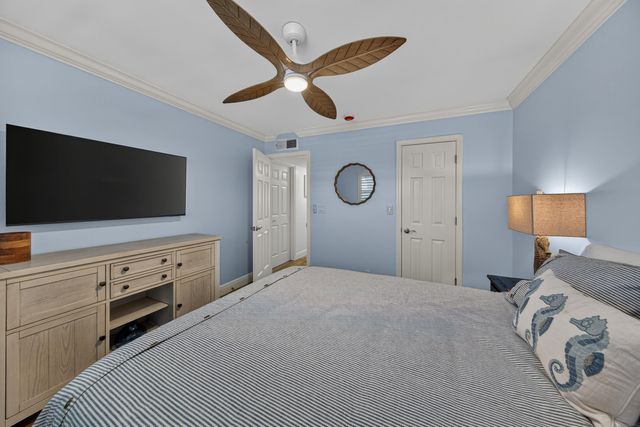 1198 Hillsboro Mile 324, Hillsboro Beach, FL 33062