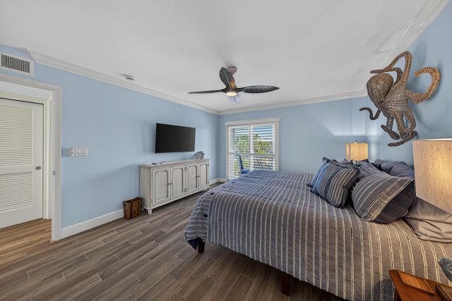 1198 Hillsboro Mile 324, Hillsboro Beach, FL 33062