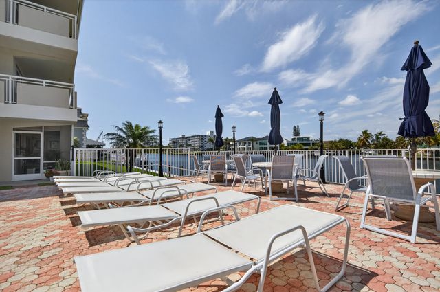 1198 Hillsboro Mile 324, Hillsboro Beach, FL 33062