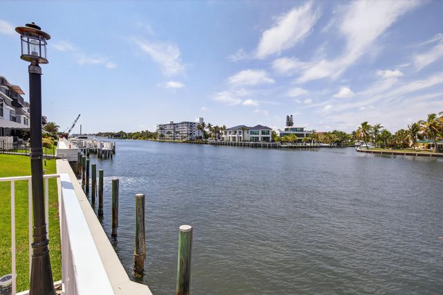 1198 Hillsboro Mile 324, Hillsboro Beach, FL 33062