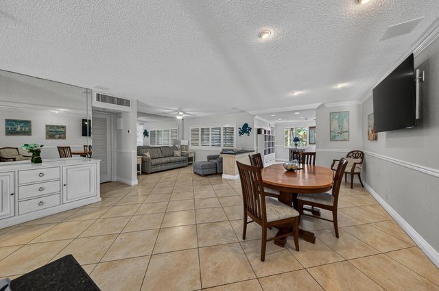 1198 Hillsboro Mile 324, Hillsboro Beach, FL 33062