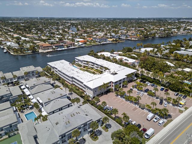 1198 Hillsboro Mile 324, Hillsboro Beach, FL 33062