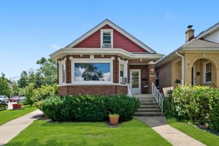 7901 W Elmgrove Drive, Elmwood Park, IL 60707