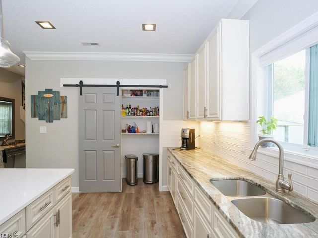 1849 Steve LN, Virginia Beach, VA 23454