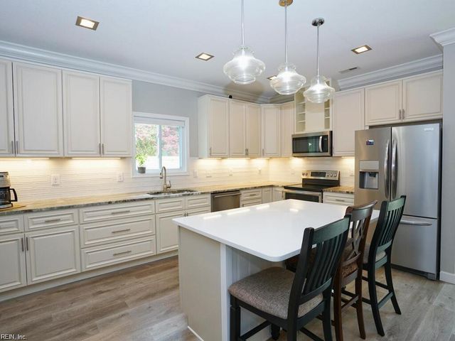 1849 Steve LN, Virginia Beach, VA 23454