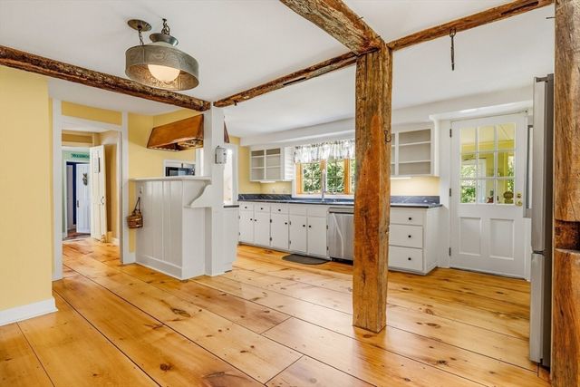 100 Turkey Hill Road, Newburyport, MA 01950