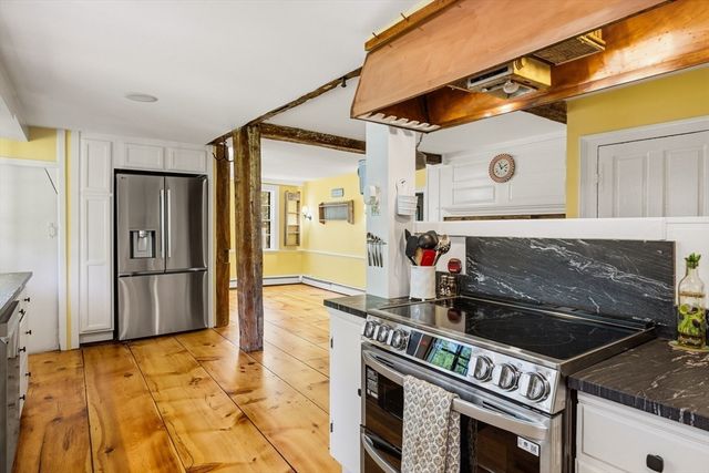 100 Turkey Hill Road, Newburyport, MA 01950