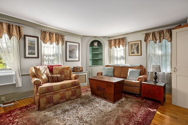 100 Turkey Hill Road, Newburyport, MA 01950