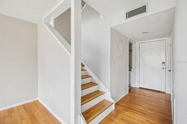 5950 PEREGRINE AVENUE 22F, Orlando, FL 32819